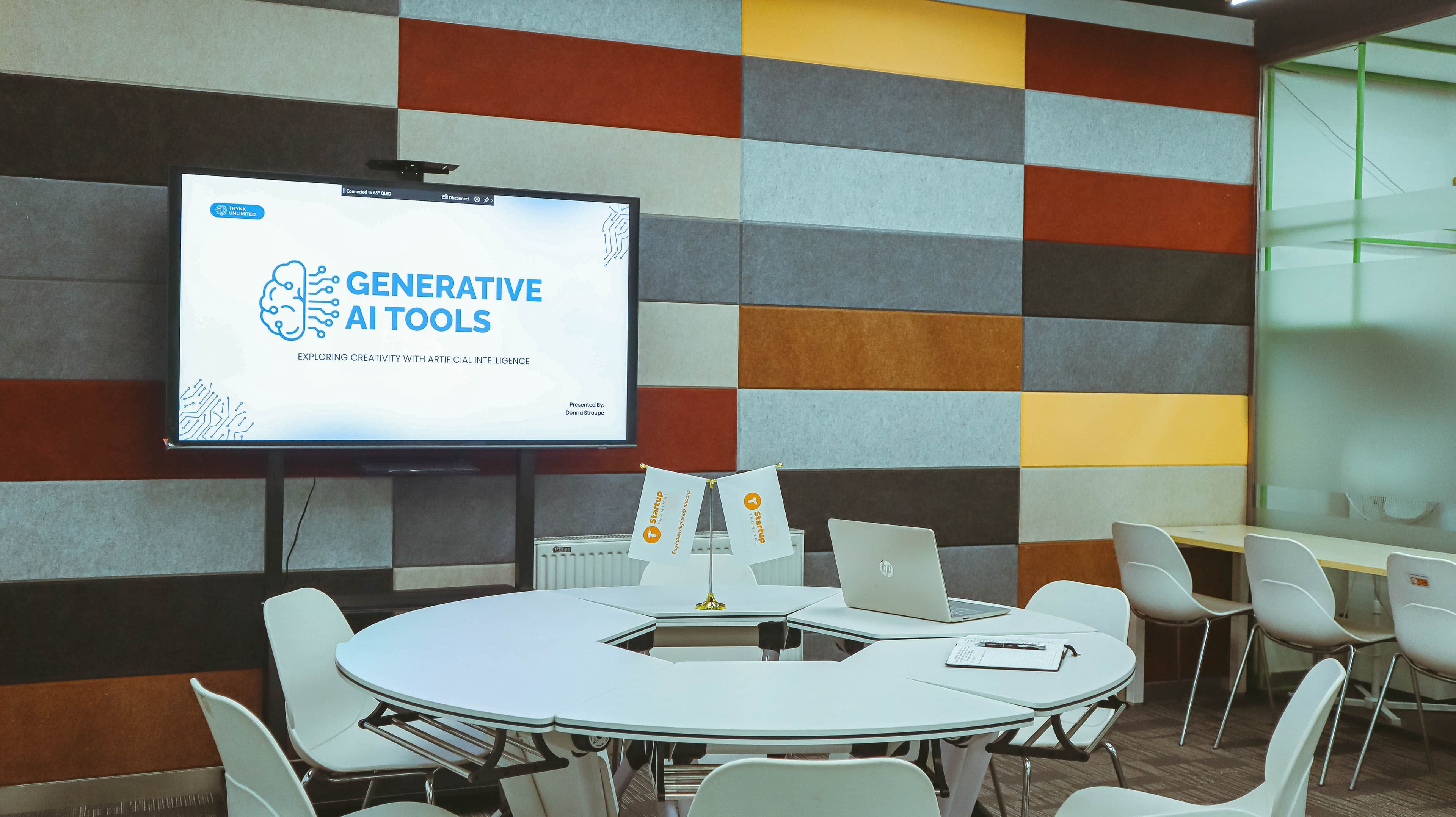 Хурлын өрөө